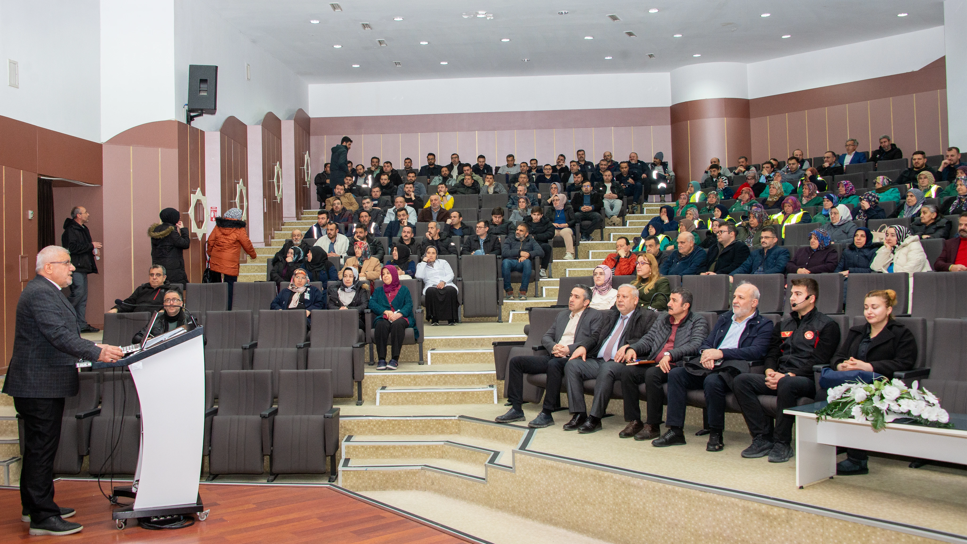 “Yüksekte Çalışma Eğitimi” verildi